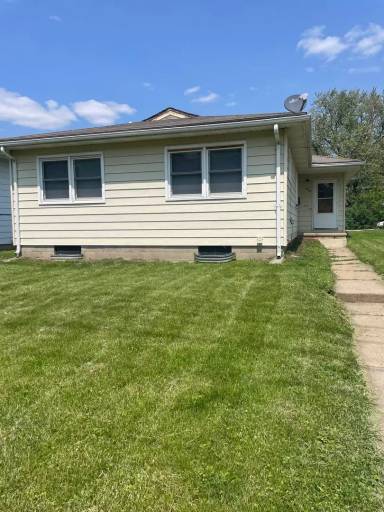 Main picture of 137 Western Ave