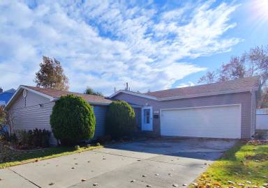 Main picture of 1607 Putnam St