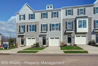 Main picture of 709 Peony Ln