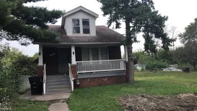Main picture of 18888 Russell St