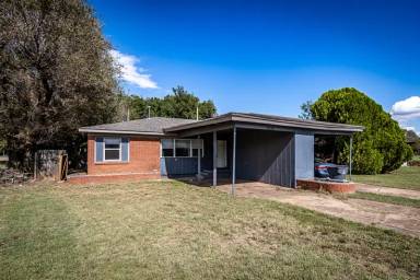 Main picture of 2035 NW 24th St