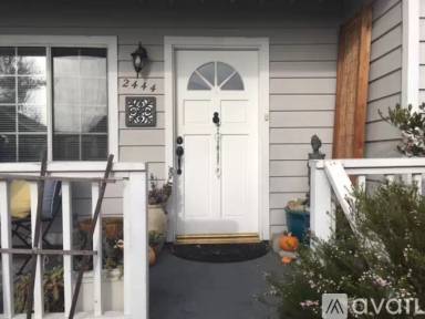 Main picture of 2444 Shelby St