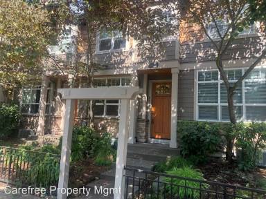 Main picture of 8628 SE 9th Ave