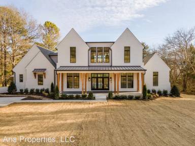 Main picture of 5894 E Ashland Dr
