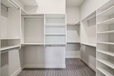 Main picture of 7041 Hayes Horizon