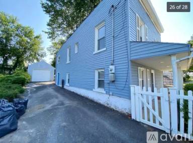 Main picture of 516 W Caswell Ave
