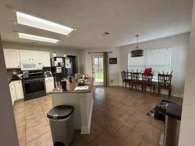 Main picture of 18008 Catumet Cv