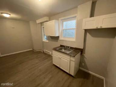 Main picture of 52 Harrison Ave