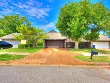 Main picture of 5911 Fox Run Way