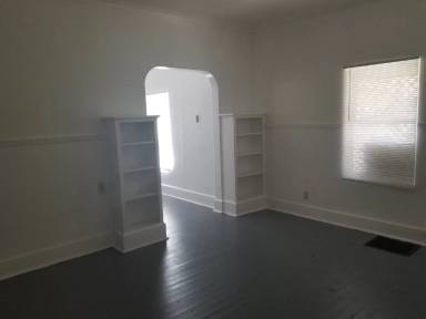 Main picture of 415 N Webster St