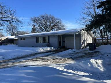Main picture of 1812 4th St S