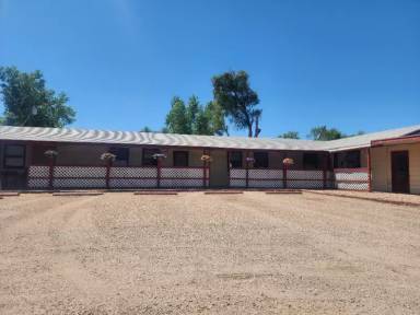 Main picture of 32456 E US Highway 50