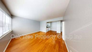 Main picture of 406 Van Buren Ave