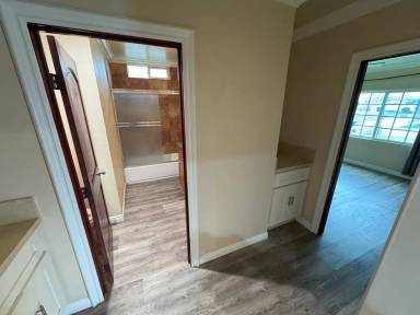 Main picture of 33639 Reedywoods Ln