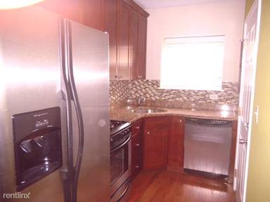 Main picture of 6501 N Claremont