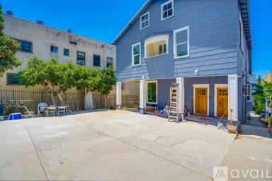 Main picture of 437 Coronado Ter