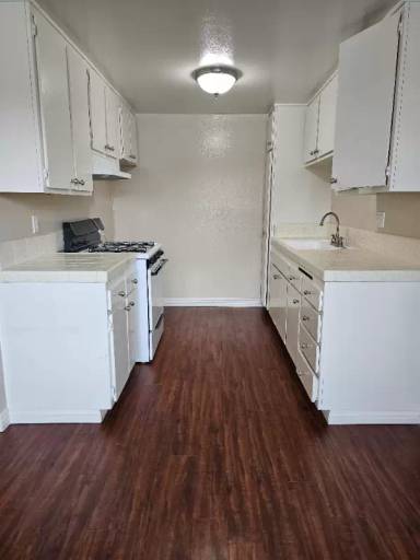 Main picture of 1135 W I St