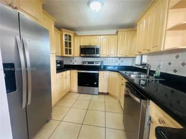 Main picture of 3815 NW 35th St