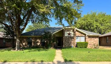 Main picture of 308 S Alder Dr