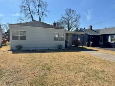 Main picture of 206 W Conron Ave