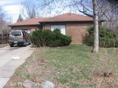 Main picture of 2015 Columbine Ave