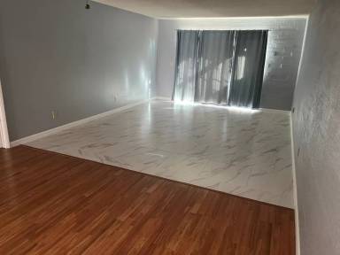 Main picture of 2525 E Prince Rd