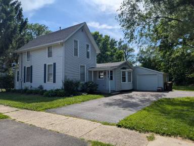 Main picture of 520 N Prairie St