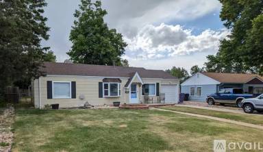 Main picture of 3273 S Elm St