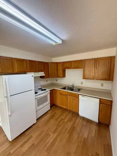 Main picture of 2124 Arthur St