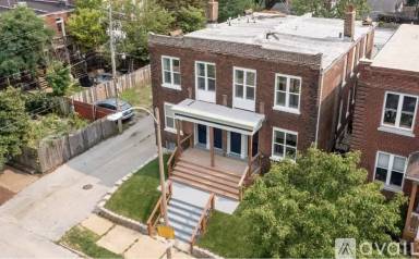Main picture of 3316 Sidney St