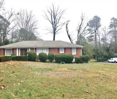 Main picture of 2271 Fairway Cir NE