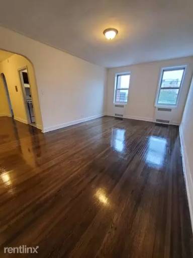 Main picture of 11155 77th Ave