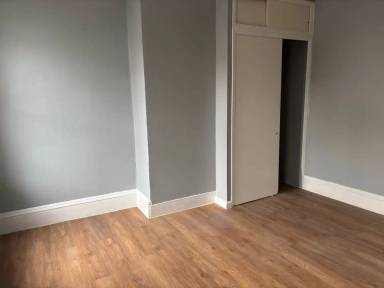 Main picture of 33 Butler St