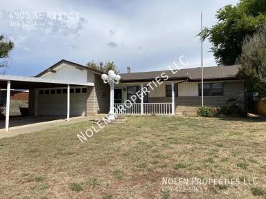 Main picture of 4505 SE 41st St