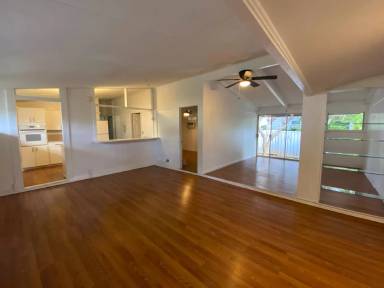Main picture of 205 Hawaii Loa St