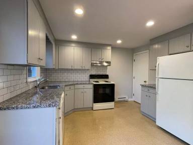 Main picture of 21 Orient Ave