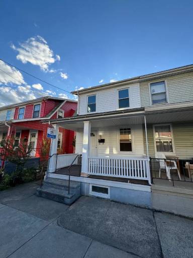 Main picture of 624 Courtland St