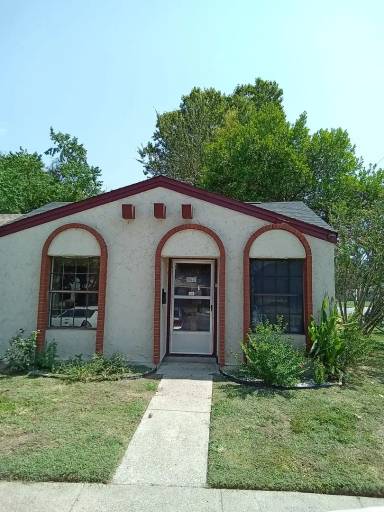 Main picture of 2337 Loreco St