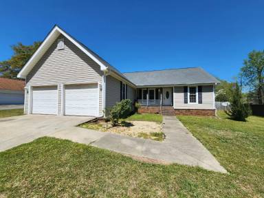 Main picture of 210 Wellington Way