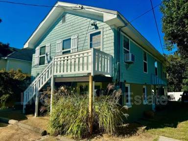 Main picture of 2110 Pretty Lake Ave