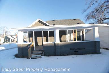 Main picture of 2715 Carey Ave