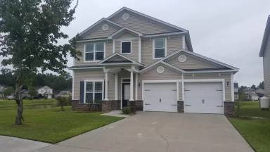 Main picture of 74 Chapel Lk N
