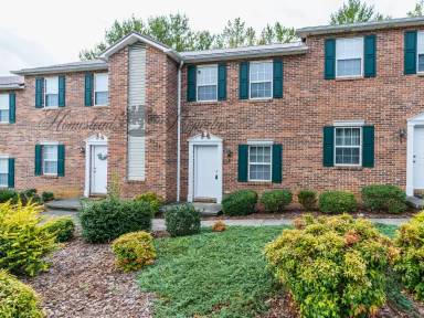 Main picture of 2223 S Greenwood Dr