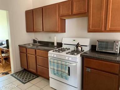 Main picture of 3528 N Broadway St