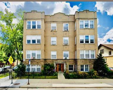 Main picture of 3801 W Addison St