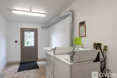 Main picture of 1752 Raleigh Ave