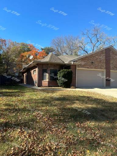 Main picture of 6646 Floyd St