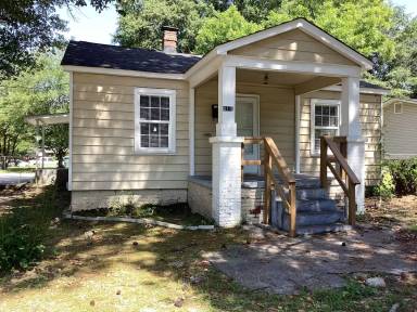Main picture of 4111 Water St