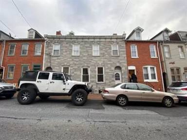 Main picture of 61 Howard Ave