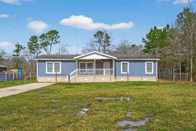 Main picture of 15933 W Relza Dr